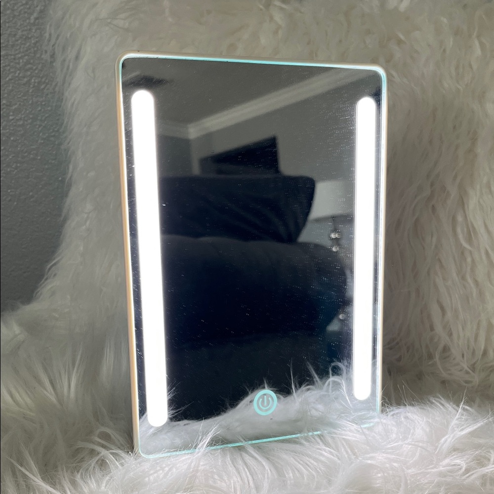 🪩 LED Vanity Mirror with Touch Sensor